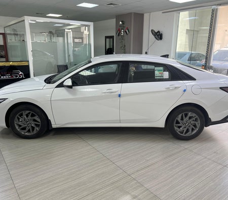 Hyundai Elantra 2025
