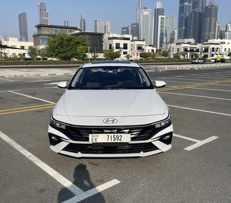 Hyundai Elantra 2025