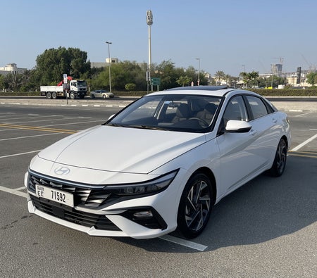 Hyundai Elantra 2025