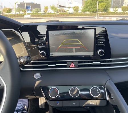 Hyundai Elantra 2025