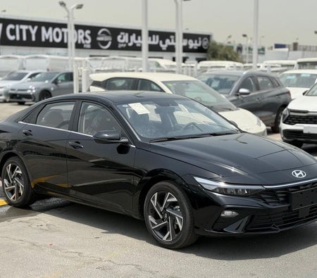 Hyundai Elantra 2025, photo 3 of 4
