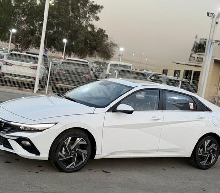 Hyundai Elantra 2025, photo 2 of 4