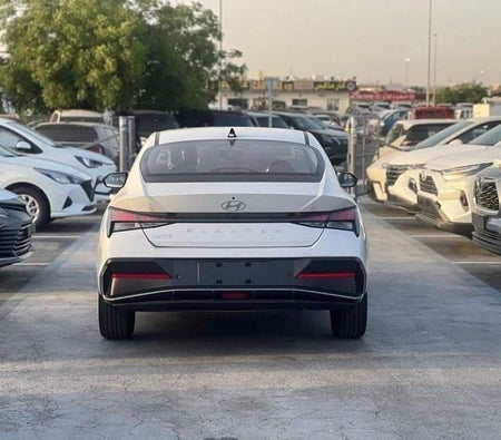 White Hyundai Elantra 2025