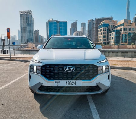 White Hyundai Santa Fe 2023 White Hyundai Santa Fe 2023
