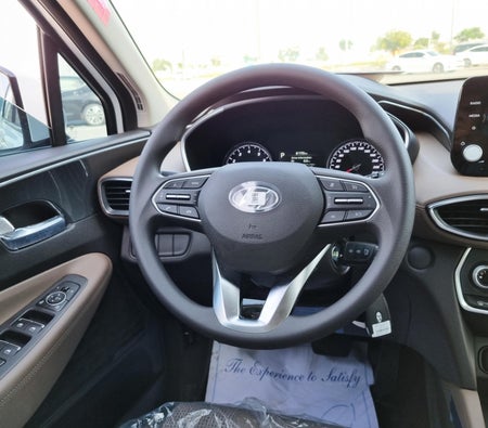 White Hyundai Santa Fe 2023 White Hyundai Santa Fe 2023