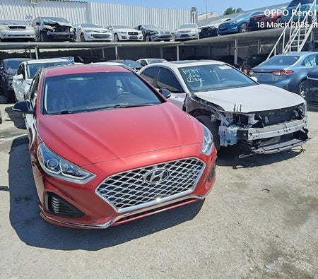 Red Hyundai Sonata 2019