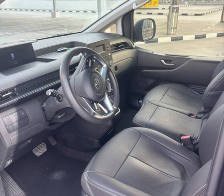 Hyundai Staria 11S 2024, photo 3 of 4