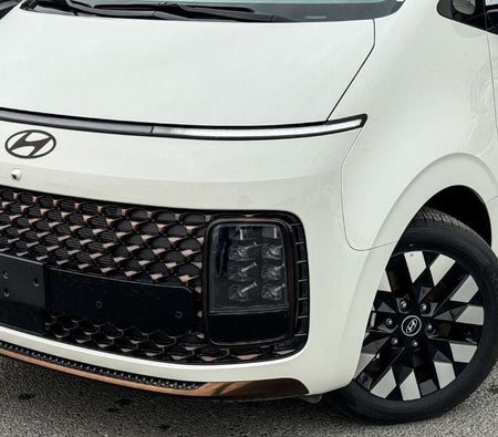 Hyundai Staria 2026, photo 2 of 4