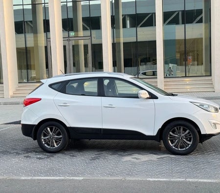 White Hyundai Tucson GLS 2015