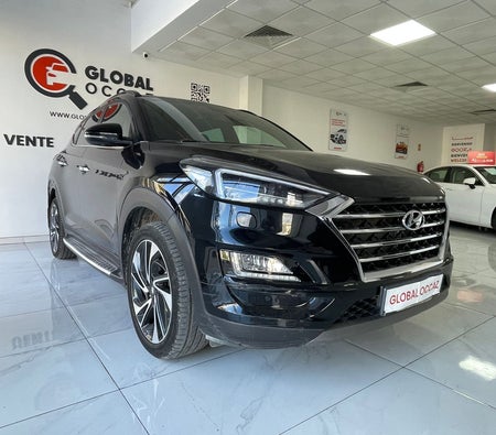 Schwarz Hyundai Tucson 2019