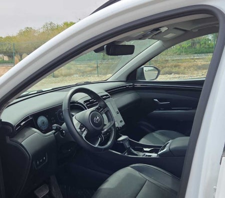White Hyundai Tucson 2023