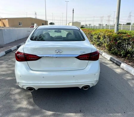 Blanc Infiniti Q50 LUXE 2024