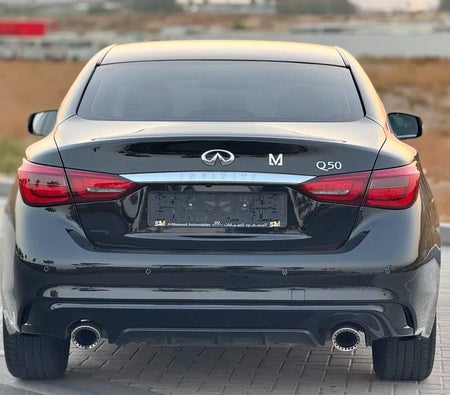 Siyah Infiniti Q50 Premium 2023