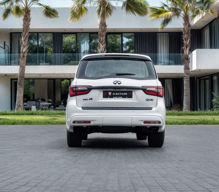 Blanc Infiniti QX80 Black Edition 2023