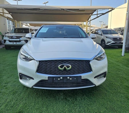 Infiniti Q30 Premium 2017, photo 2 of 4