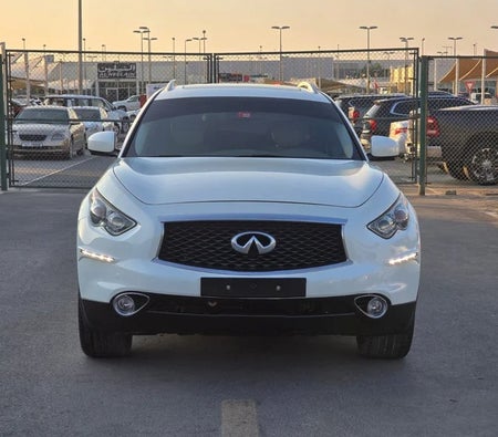 Infiniti QX70 Limited 2018, photo 2 of 4