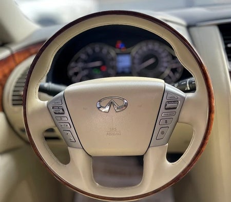 Infiniti QX80 Luxury 2016, photo 2 of 4