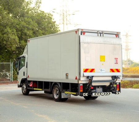 White Isuzu N-SERIES NPR 2023