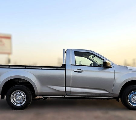 Silver Isuzu D Max 2026