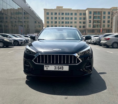 Black JAC J7 2023