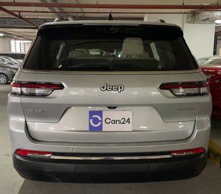 Silver Jeep Grand Cherokee L Limited 2024
