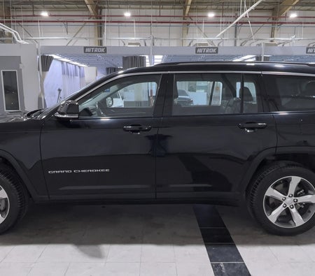 Black Jeep Grand Cherokee L Limited 2022