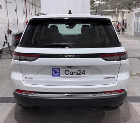 White Jeep Grand Cherokee LIMITED+ 2023