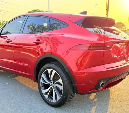 Kırmızı Jaguar E Pace 2024 Kırmızı Jaguar E Pace 2024