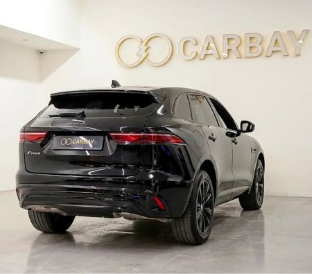 zwart Jaguar F Pace R-Dynamic 2021