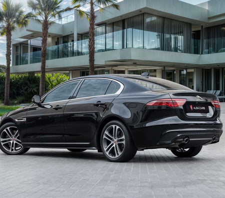 Black Jaguar XE XE 2024