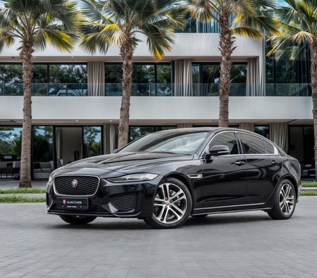 Negro Jaguar XE R-Dynamic 2024 Negro Jaguar XE R-Dynamic 2024