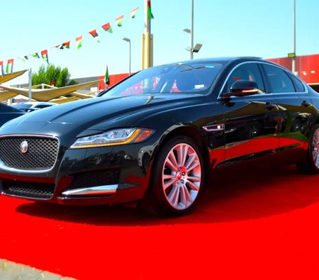 Jaguar XF R-Sport 2020, photo 3 of 4