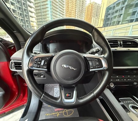Jaguar F Pace S 2017, photo 3 of 4
