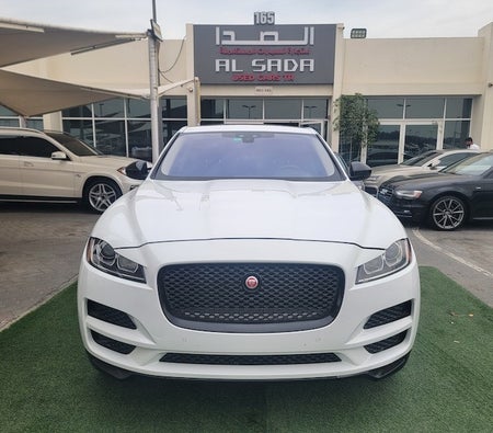 Jaguar F Pace 2020, photo 2 of 4