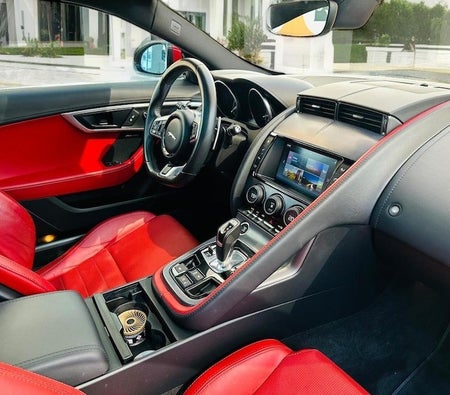 rojo Jaguar F Type R-Dynamic 2018