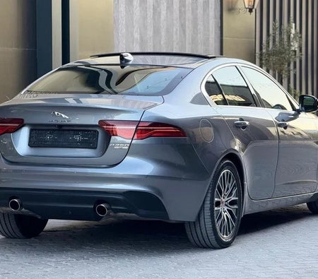 Gray Jaguar XE SE 2020