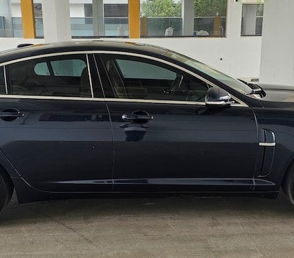 Blue Jaguar XF 2011