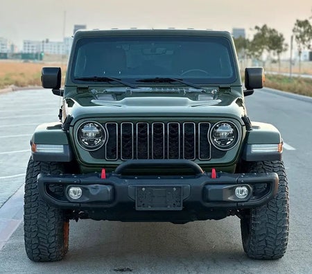 Green Jeep Wrangler Rubicon 2021