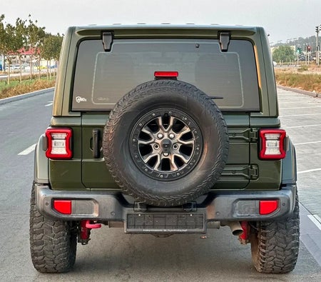Green Jeep Wrangler Rubicon 2021