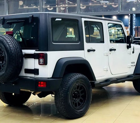 White Jeep Wrangler Unlimited Sport 2018