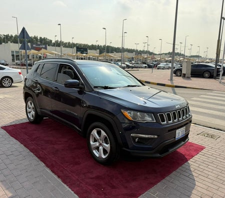 Голубой Jeep Compass Limited 2019 год Голубой Jeep Compass Limited 2019 год