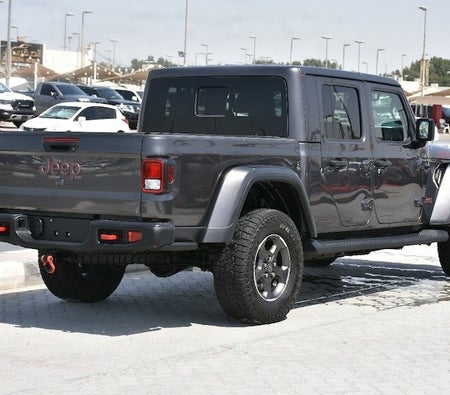 Gray Jeep Gladiator Rubicon 2022