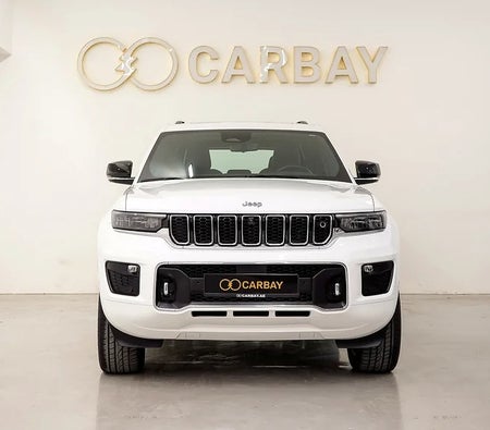 吉普车 Grand Cherokee Overland 2023, photo 2 of 4