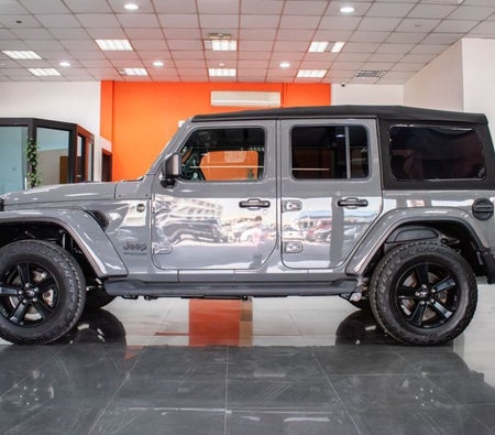 Gray Jeep Wrangler 2021