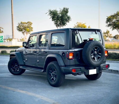 Gray Jeep Wrangler 2021