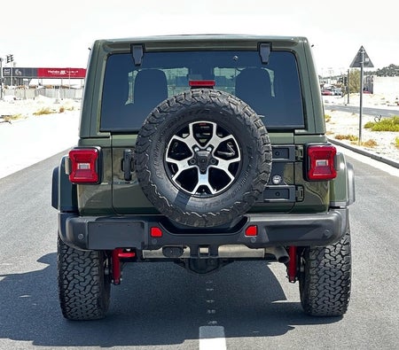 Green Jeep Wrangler Rubicon 2024