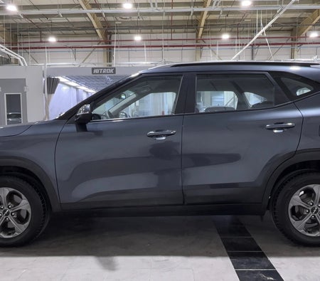 Gray Kia Seltos LX 2023
