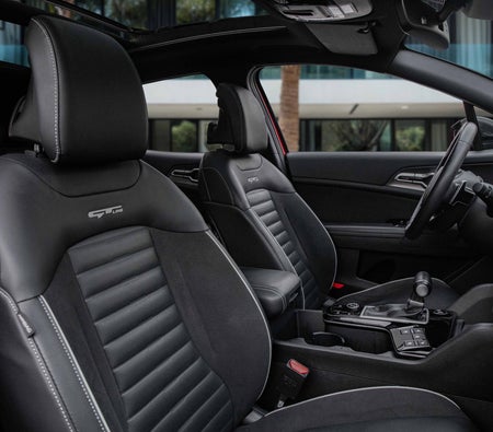 Red Kia Sportage GT-Line 2023