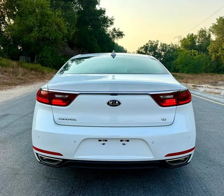 White Kia Cadenza EX 2019