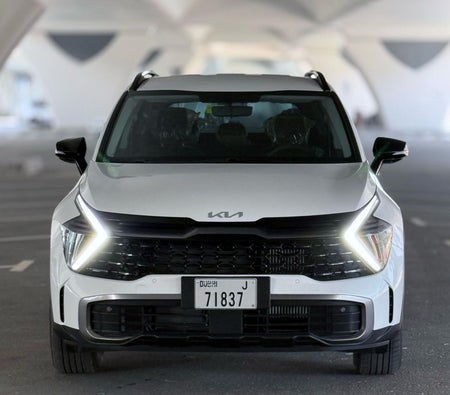 White Kia Sportage 2025